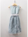 vestido turquesa con falda con tul blanco