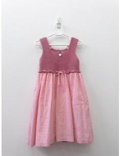 vestido cuadros fresa y top bordado fresa