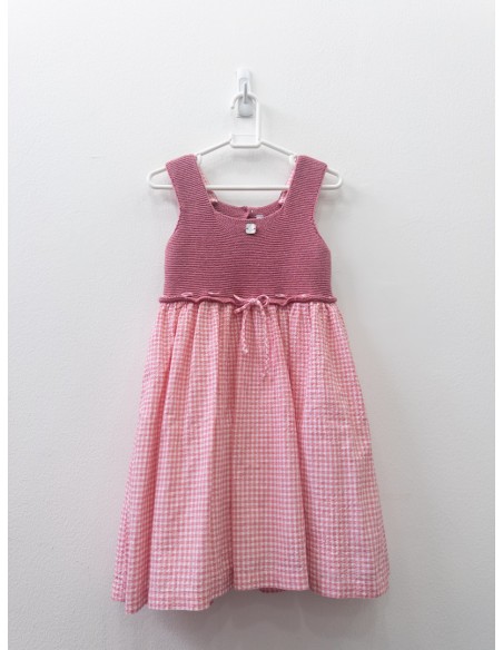 vestido cuadros fresa y top bordado fresa