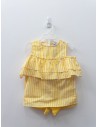 set short amarilo y top rayas amarillas