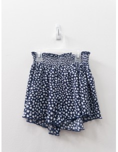 falda azul flores blancas