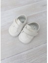 zapatos blancos