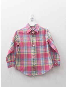 camisa fucsia con celeste amarillo y azul
