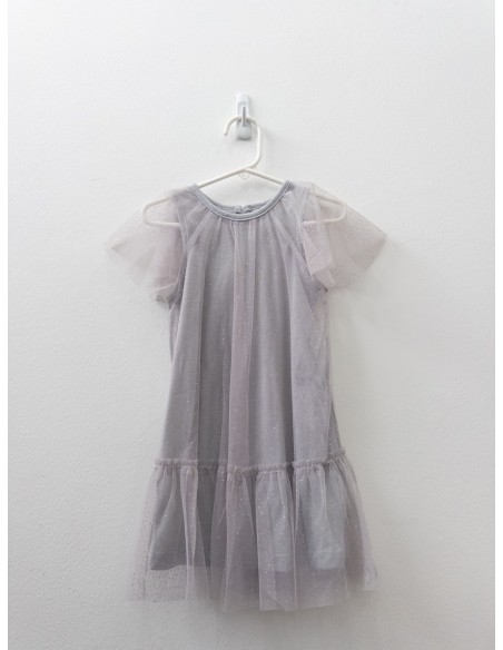 vestido gris con tul de brillos