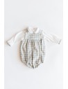 set enterizo de estrellas y camisa blanca