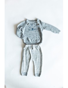 PIJAMA GRIS DE GATO