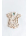 set short y camiseta beige