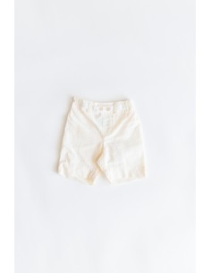 short rayas amarillas