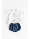 set short celeste y camisa blanca con anclas