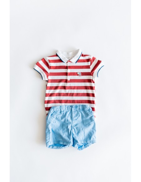 set short celeste y camiseta rayas rojas